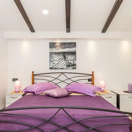 Апартаменты Hrvatin *