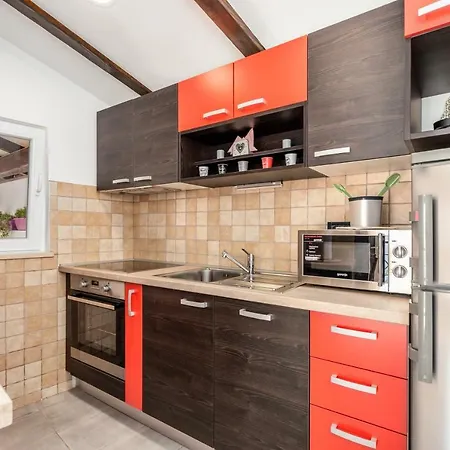 Hrvatin Апартаменты *