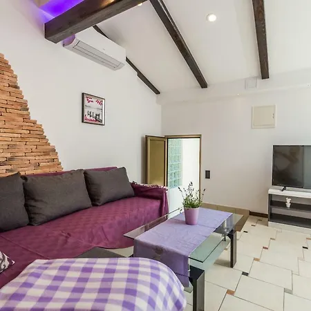 Hrvatin Опатия