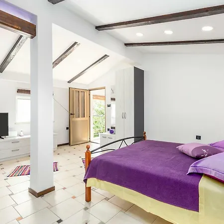 Апартаменты Hrvatin