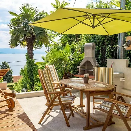 Hrvatin Апартаменты Опатия