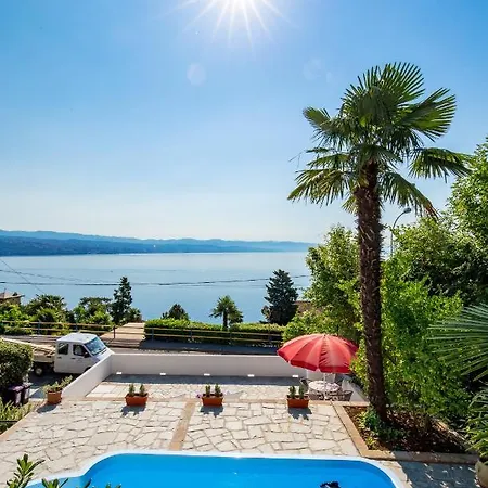 Hrvatin Apartment *